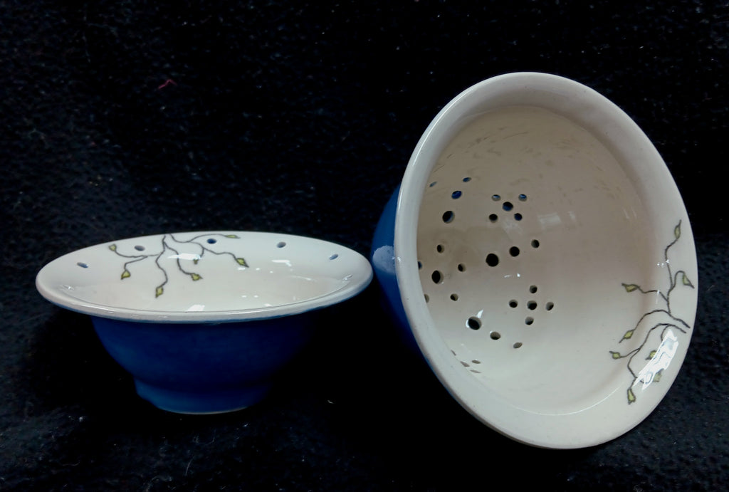 Berry Bowl 2 (Colander) & Dish