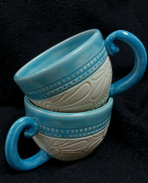 Mug/Teacup, carved flowers